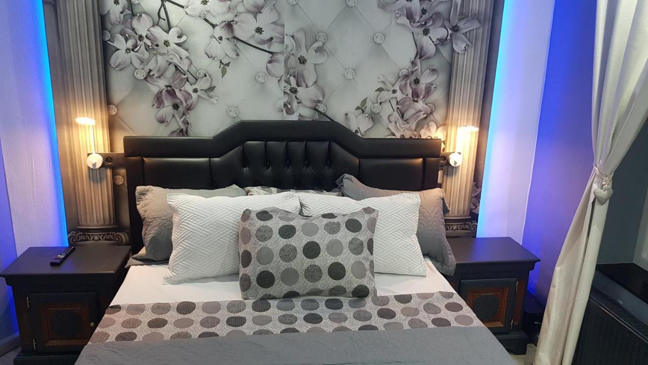 Le Petit Luxembourg Apartment *