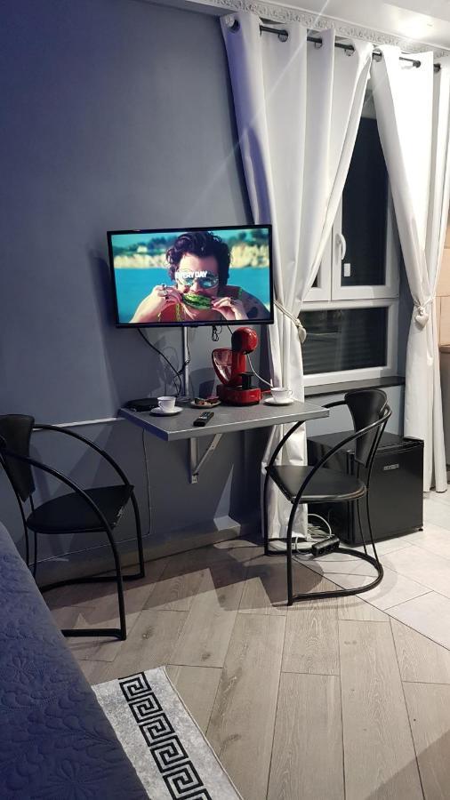 Le Petit Luxembourg Apartment *