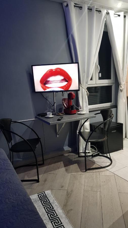Le Petit Luxembourg Apartment