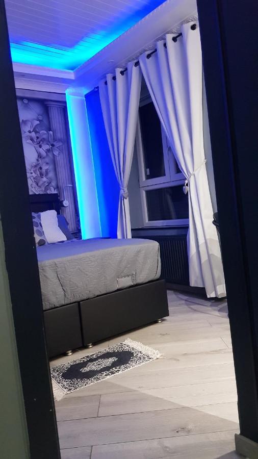 Appartement Luxueuse Proche Centre Et Aéroport Montignies-sur-Sambre
